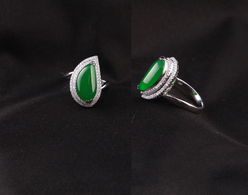 天然精品·玉品轩 专业打造——18k翡翠智能戒指，尊贵与科技的完美融合